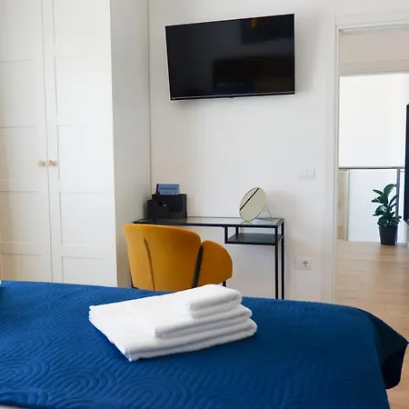 Apartvilla Zanna With Sea View For 4 People Galižana