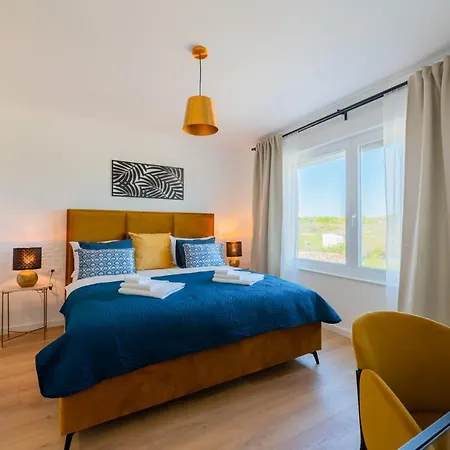 Apartvilla Zanna With Sea View For 4 People Galižana