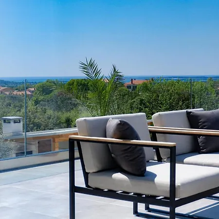 Apartvilla Zanna With Sea View For 4 People Galižana